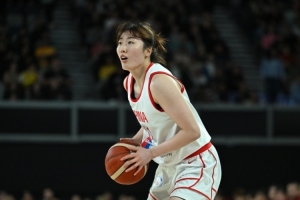 得分场上最高!罗欣棫上半场9投5中&三分3中0得到14分2板4助2断