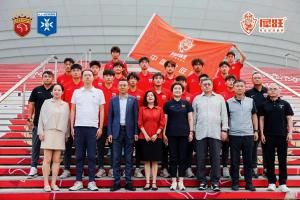逐梦法兰西,砺剑欧塞尔!上海海港·中国犀旺队出征仪式在沪举行