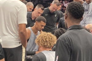 蜘蛛直播-免费无插件直播在线观看_蜘蛛直播nba免费高清现场直播